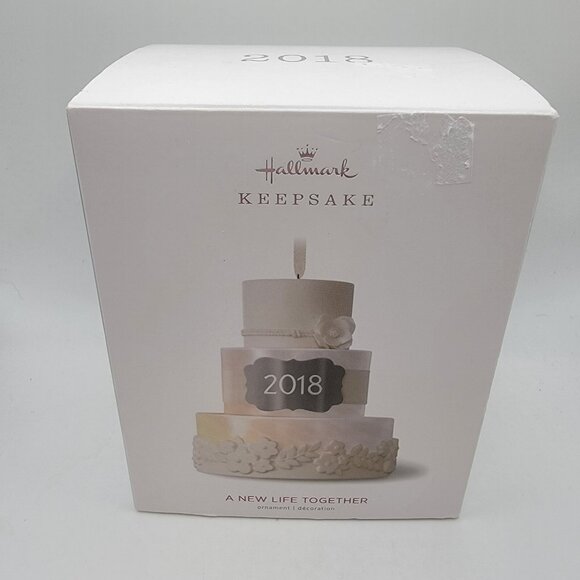 Hallmark Keepsake A New Life Together 2018 Christmas Ornament Wedding Cake New - Picture 1 of 4
